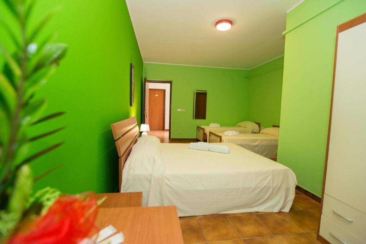 אמנטיאה Calabria Mia Resort מראה חיצוני תמונה