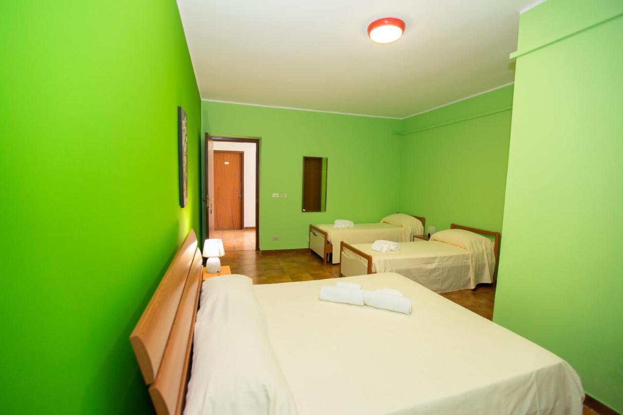 אמנטיאה Calabria Mia Resort מראה חיצוני תמונה