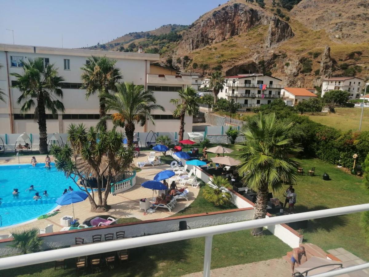 אמנטיאה Calabria Mia Resort מראה חיצוני תמונה