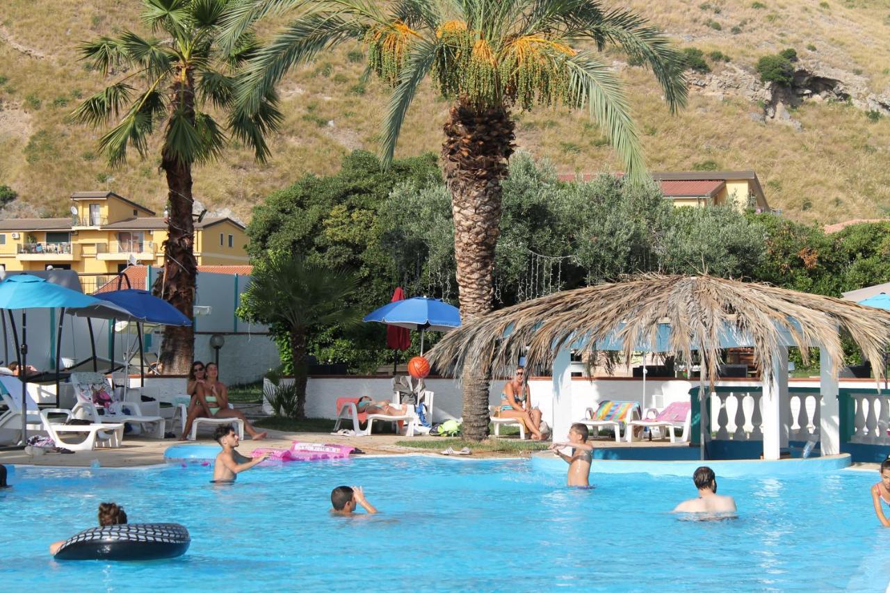 אמנטיאה Calabria Mia Resort מראה חיצוני תמונה